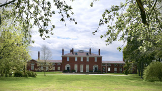 1806 Mansion
